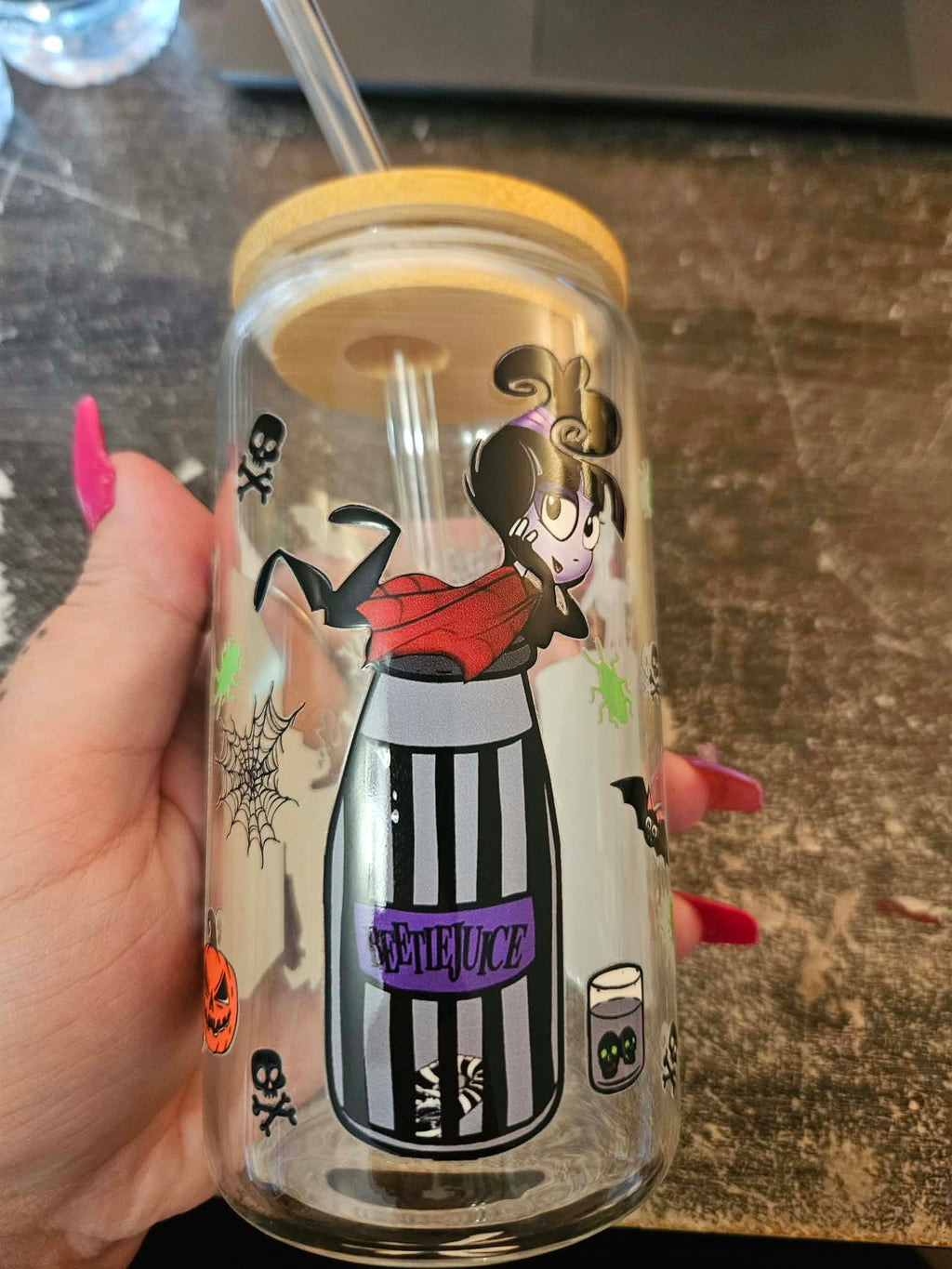Verre en vitre bettlejuice halloween
