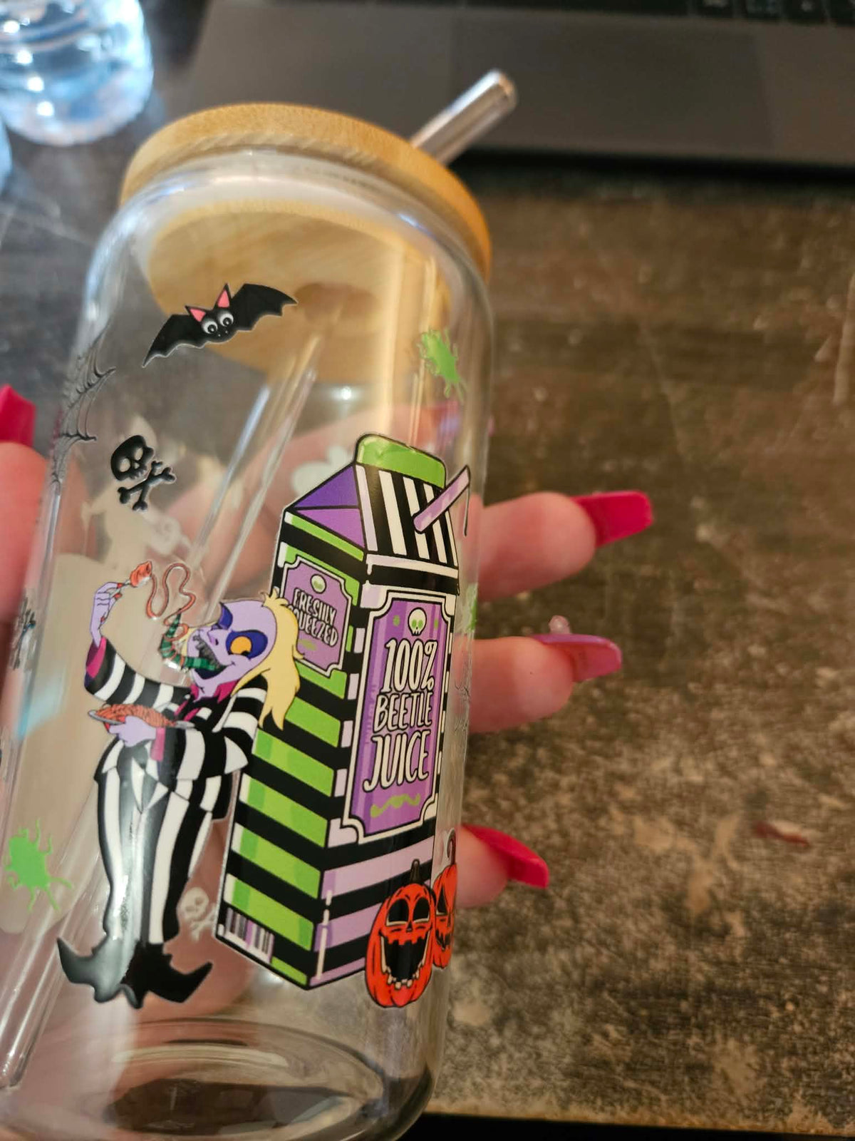 Verre en vitre bettlejuice halloween